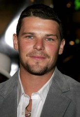 Nathan Phillips fotoğrafı