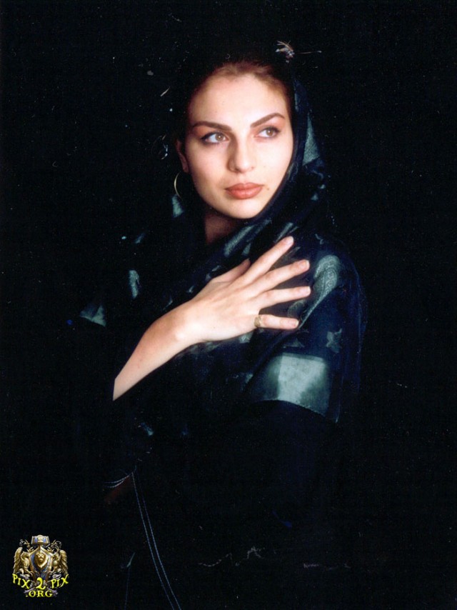 Elizabet Amini Fotoğrafı