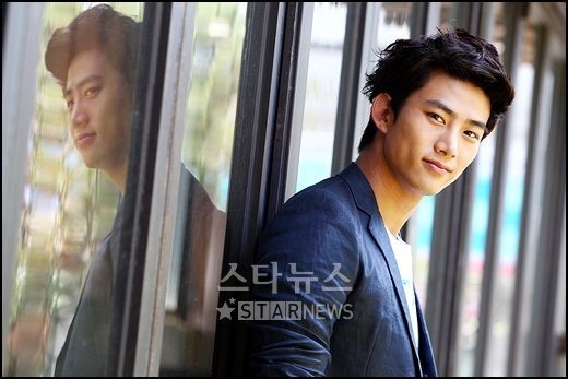 Taecyeon Fotoğrafı