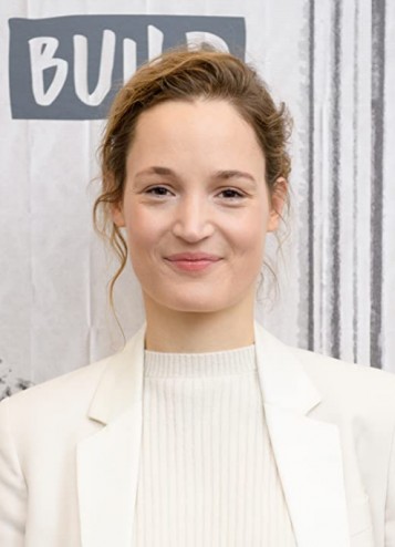 Vicky Krieps fotoğrafı