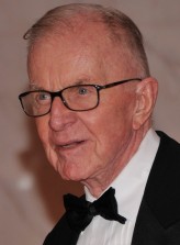 John McLaughlin (i) fotoğrafı