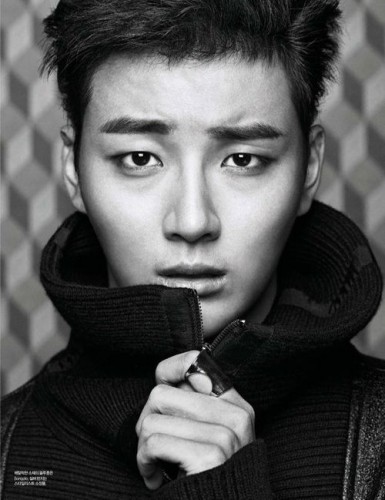 Yoon Si Yoon Fotoğrafı