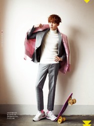 Yoon Si Yoon Fotoğrafı