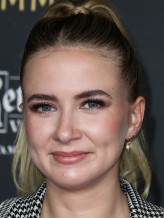 Eliza Bennett fotoğrafı