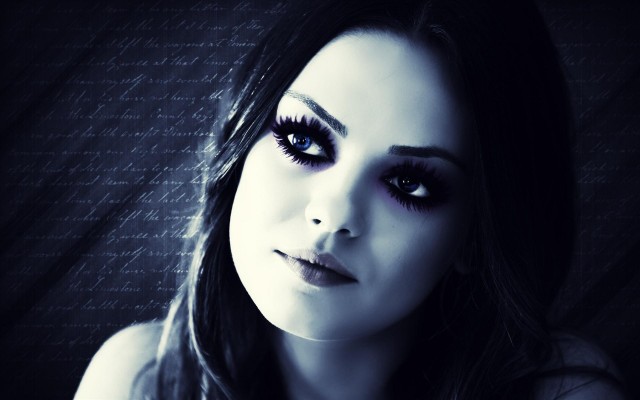 Mila Kunis Fotoğrafı