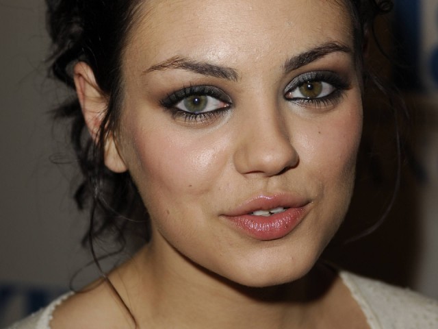 Mila Kunis Fotoğrafı