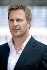 Mike Dopud fotoğrafı