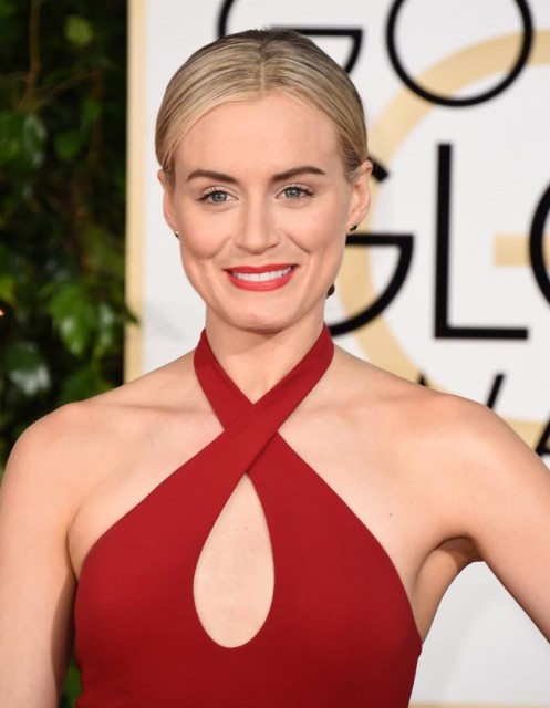 Taylor Schilling Fotoğrafı