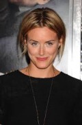 Taylor Schilling Fotoğrafı
