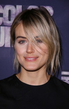 Taylor Schilling Fotoğrafı