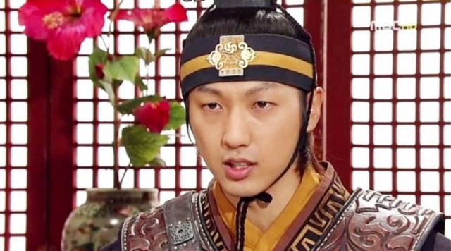 Lee Seung-hyo Fotoğrafı