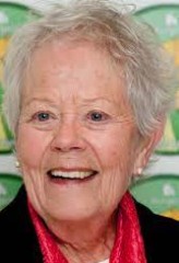 Annette Crosbie fotoğrafı