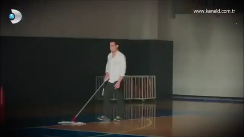 Kerem Bürsin Fotoğrafı