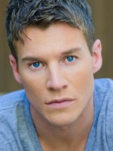 Chad Michael Collins fotoğrafı