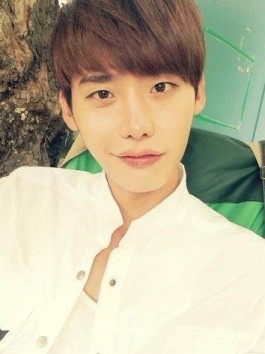 Lee Jong-suk Fotoğrafı