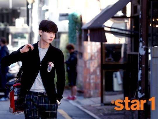 Lee Jong-suk Fotoğrafı