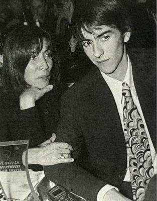 Olivia Harrison Fotoğrafı