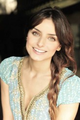 Aislinn Derbez fotoğrafı