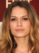Bethany Joy Lenz fotoğrafı