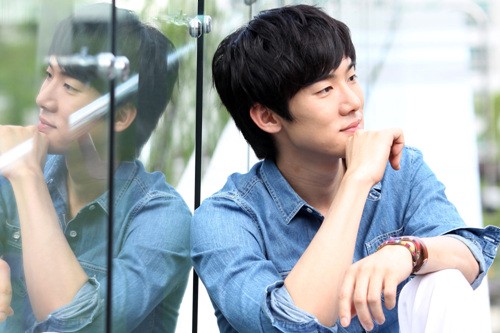 Yoo Yun-suk Fotoğrafı