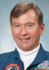 John Young fotoğrafı