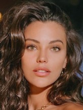 Tuvana Türkay fotoğrafı