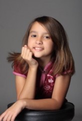 Adrienne Ugarte fotoğrafı