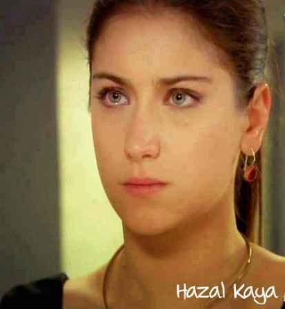 Hazal Kaya Fotoğrafı