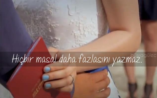 Hazal Kaya Fotoğrafı