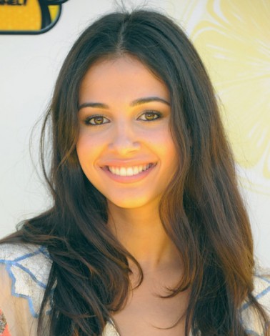 Naomi Scott Fotoğrafı