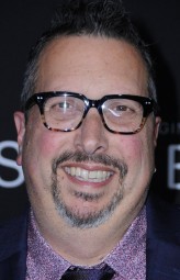 John Shiban fotoğrafı