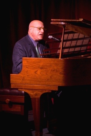 Henry Krieger Fotoğrafı