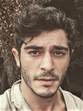 Burak Deniz fotoğrafı
