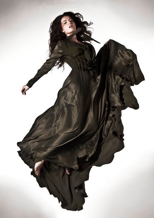 Melisa Aslı Pamuk Fotoğrafı