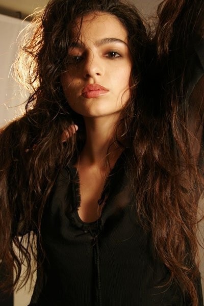 Melisa Aslı Pamuk Fotoğrafı