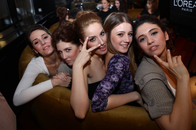 Gizem Karaca Fotoğrafı