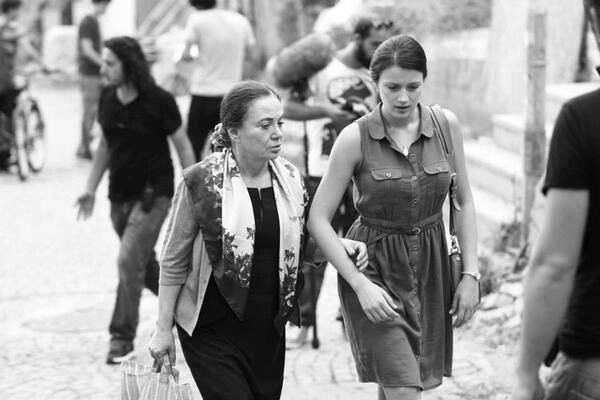 Gizem Karaca Fotoğrafı