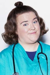 Betsy Sodaro fotoğrafı