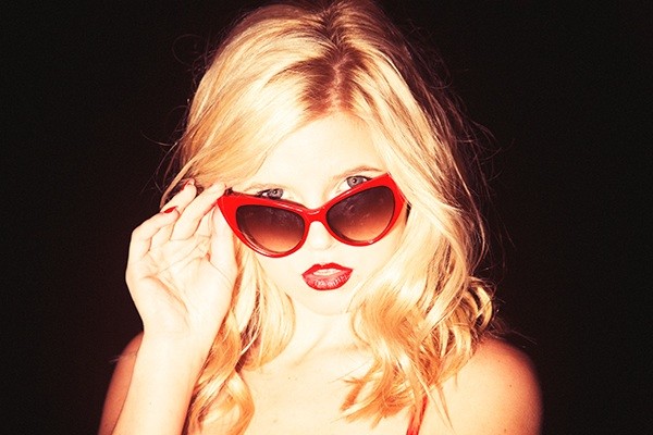 Ana Mulvoy-Ten Fotoğrafı