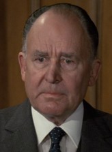 Geoffrey Keen fotoğrafı