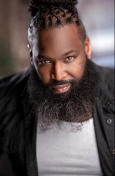 Alphonso A'Qen-Aten Jackson fotoğrafı