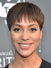 Cush Jumbo fotoğrafı