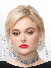 Emily Alyn Lind fotoğrafı