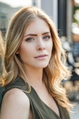 Jordan Claire Robbins fotoğrafı