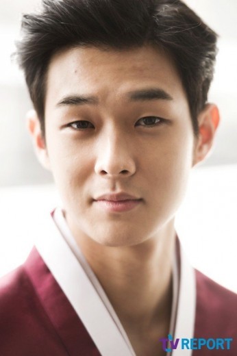 Choi Woo-sik Fotoğrafı