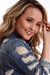 Larissa Manoela fotoğrafı