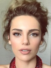 Yağmur Tanrısevsin fotoğrafı