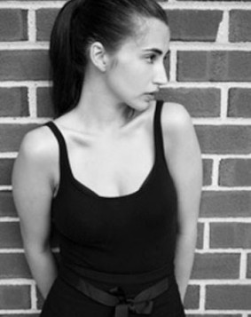 Dilan Gwyn Fotoğrafı