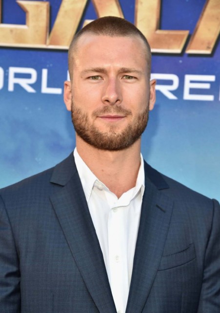Glen Powell Fotoğrafı