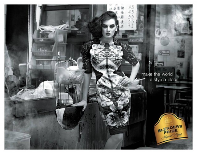 Evelyn Sharma Fotoğrafı